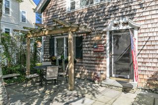 2 Lasalle Place, Newport, RI 02840