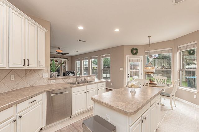 2070 Aberdeen Lane, Rockwall, TX 75087