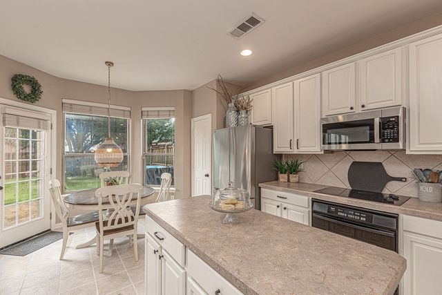 2070 Aberdeen Lane, Rockwall, TX 75087