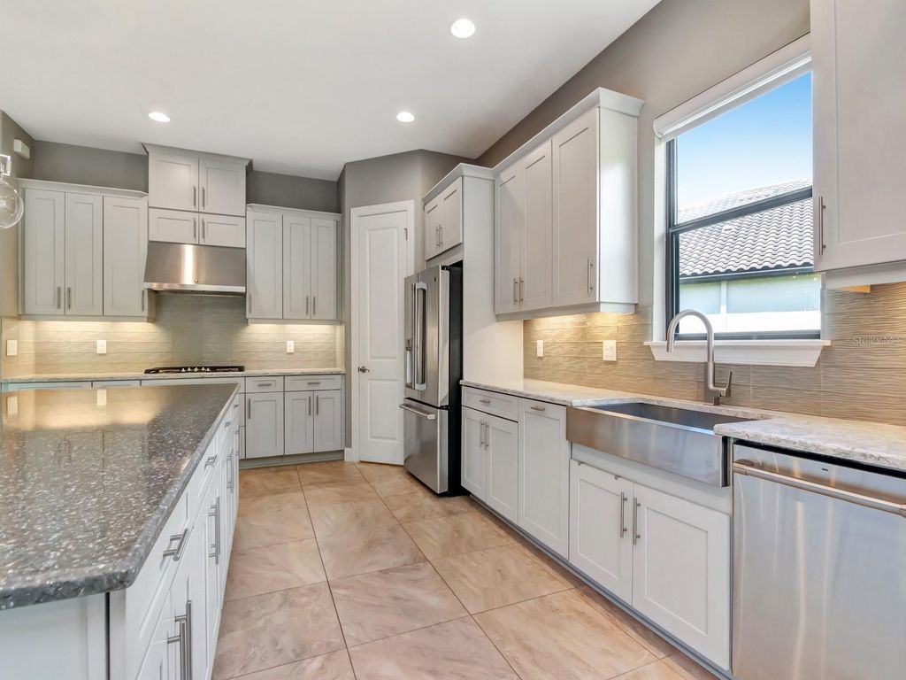 Image 15 of property listing at 20003 UMBRIA HILL DRIVE, Tampa, FL 33647