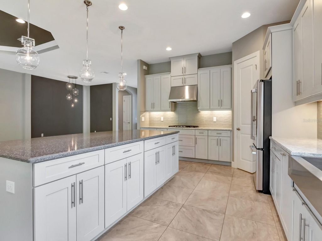 Image 16 of property listing at 20003 UMBRIA HILL DRIVE, Tampa, FL 33647