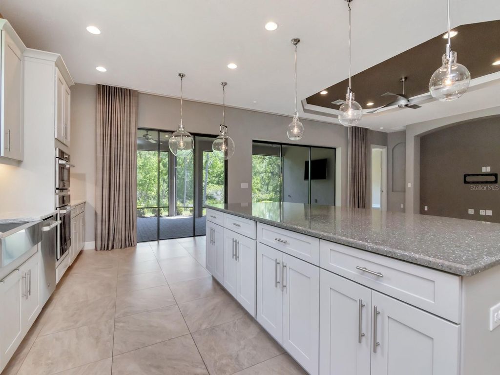 Image 18 of property listing at 20003 UMBRIA HILL DRIVE, Tampa, FL 33647