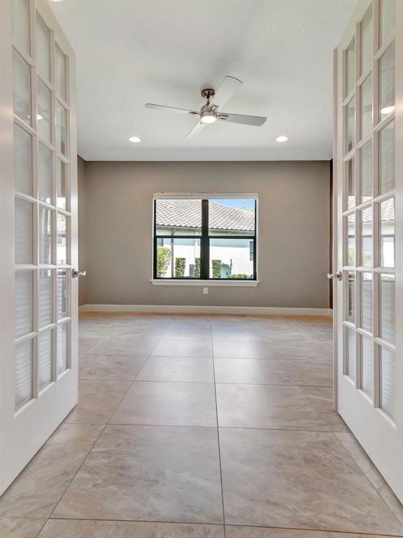Image 5 of property listing at 20003 UMBRIA HILL DRIVE, Tampa, FL 33647
