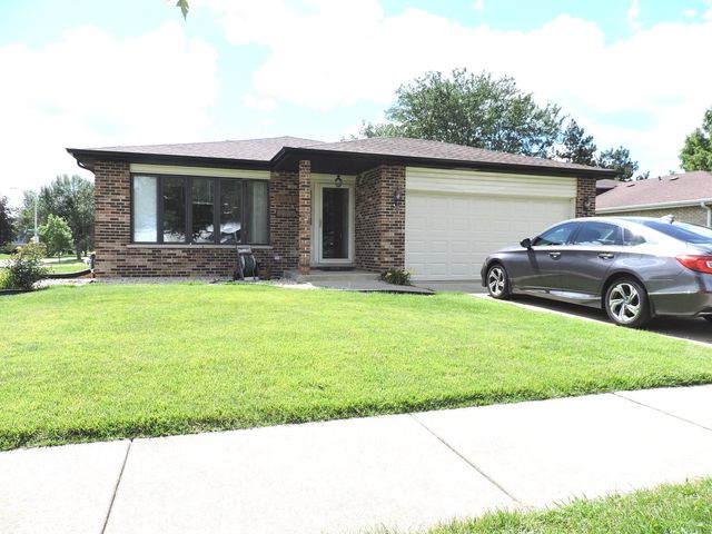 6931 Coachwood Trail, Tinley Park, IL 60477