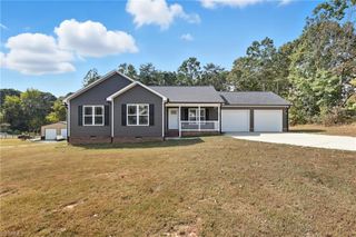 324 Carriage Trace Lane, Lexington, NC 27295