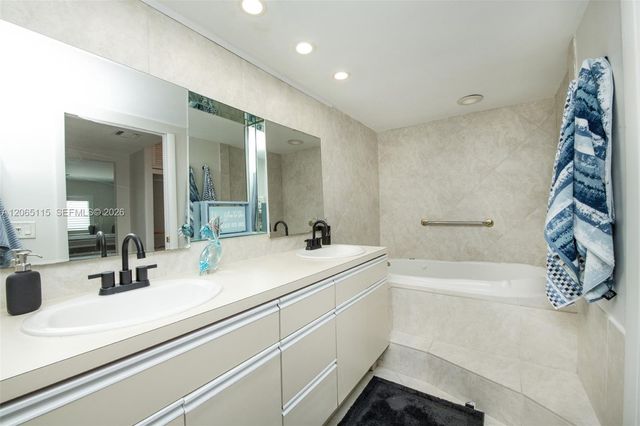 201 Van Buren St 101, Hollywood, FL 33019