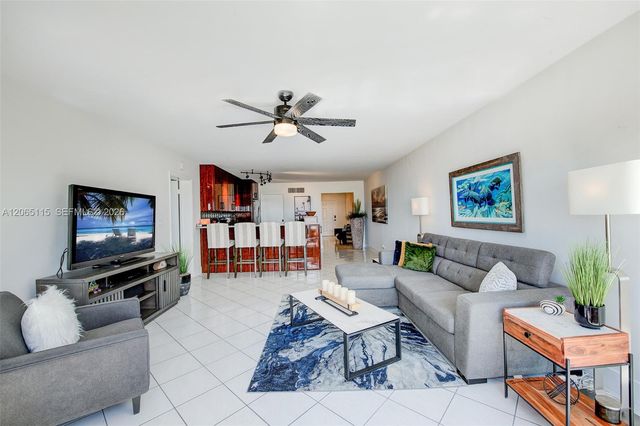 201 Van Buren St 101, Hollywood, FL 33019