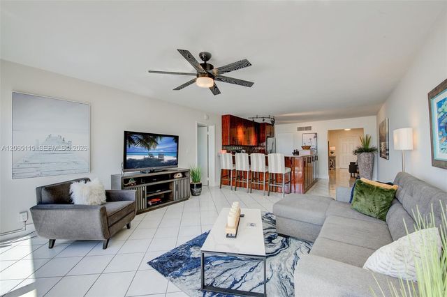 201 Van Buren St 101, Hollywood, FL 33019