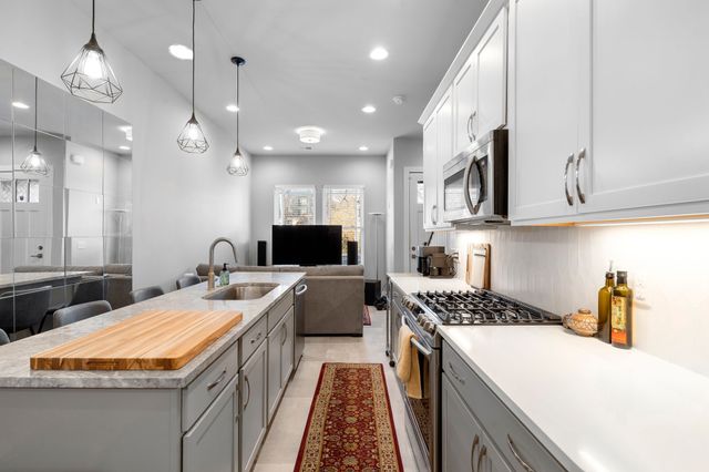 707 26th Ave N Apt 3, Nashville, TN 37208