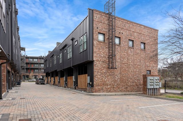 707 26th Ave N Apt 3, Nashville, TN 37208