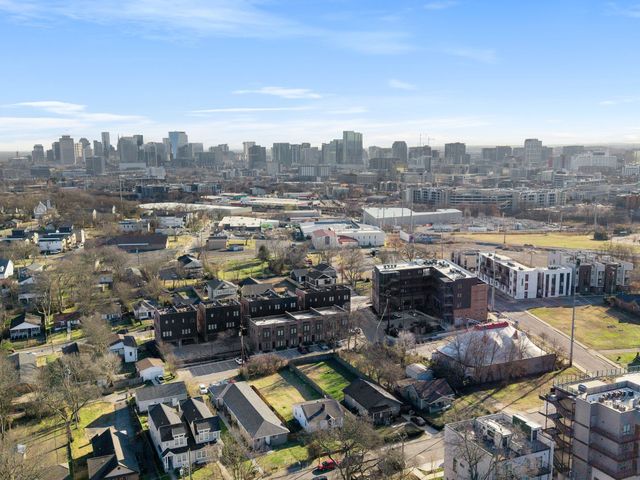 707 26th Ave N Apt 3, Nashville, TN 37208