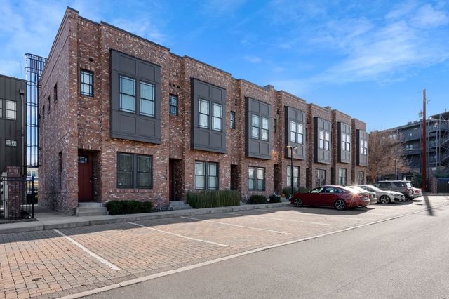 707 26th Ave N Apt 3, Nashville, TN 37208