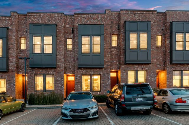 707 26th Ave N Apt 3, Nashville, TN 37208