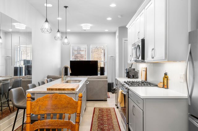 707 26th Ave N Apt 3, Nashville, TN 37208