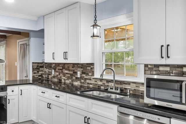 1400 Leominster CT, Virginia Beach, VA 23456
