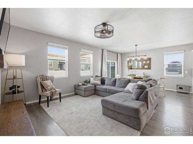 1572 Illingworth Dr, Windsor, CO 80550