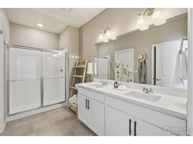 1572 Illingworth Dr, Windsor, CO 80550