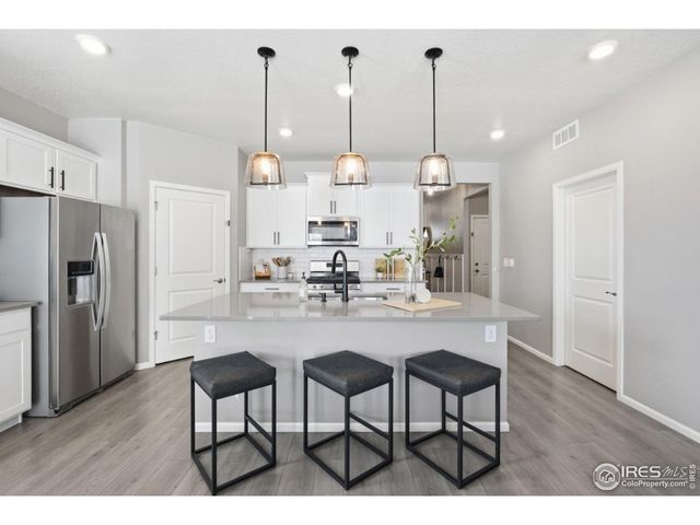 1572 Illingworth Dr, Windsor, CO 80550