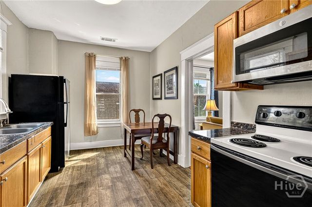 530 E 35th Street, Savannah, GA 31401