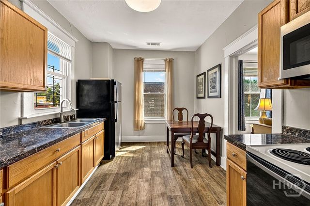 530 E 35th Street, Savannah, GA 31401