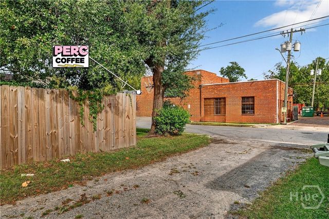 530 E 35th Street, Savannah, GA 31401