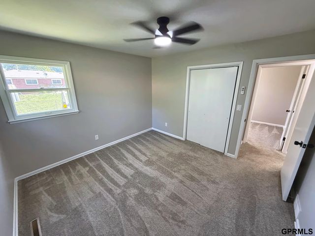 7130 Englewood Drive, Lincoln, NE 68510