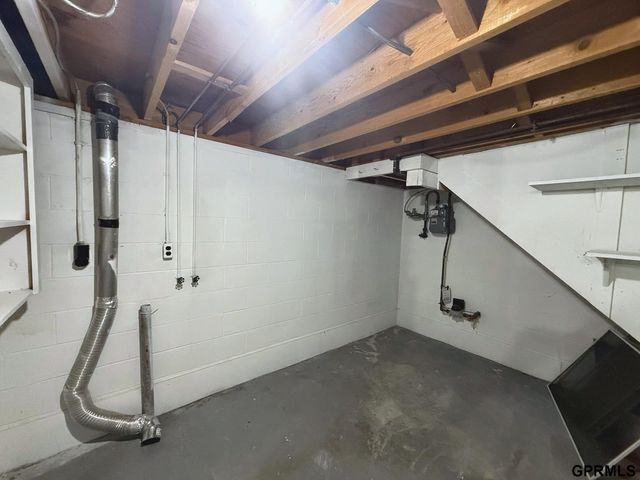 7130 Englewood Drive, Lincoln, NE 68510