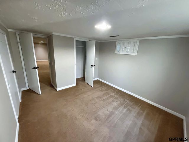 7130 Englewood Drive, Lincoln, NE 68510