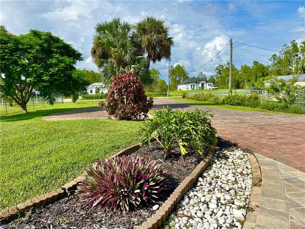 2744 39th AVE NE, NAPLES, FL 34120 — photo 2