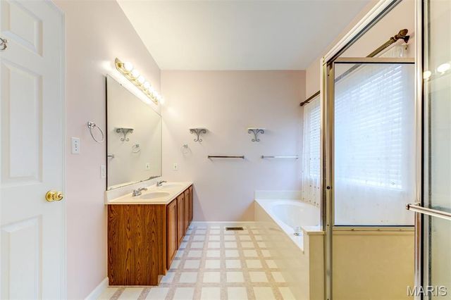 1218 Raintree Pass, O'fallon, MO 63366