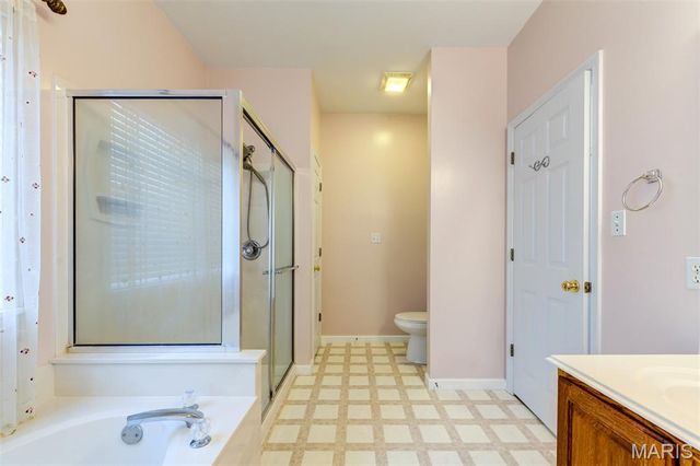 1218 Raintree Pass, O'fallon, MO 63366