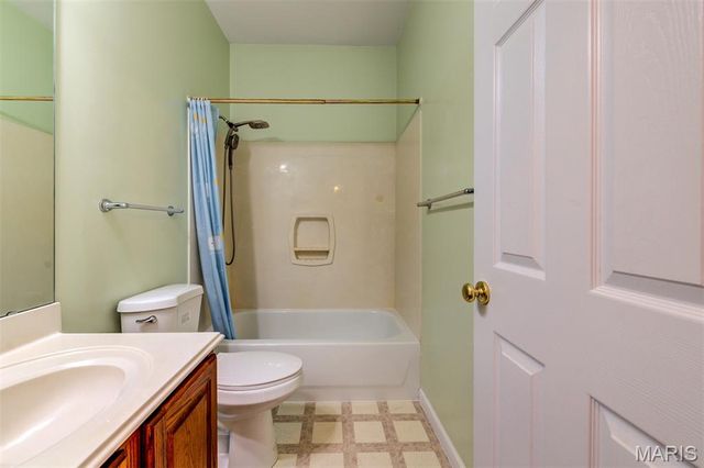 1218 Raintree Pass, O'fallon, MO 63366