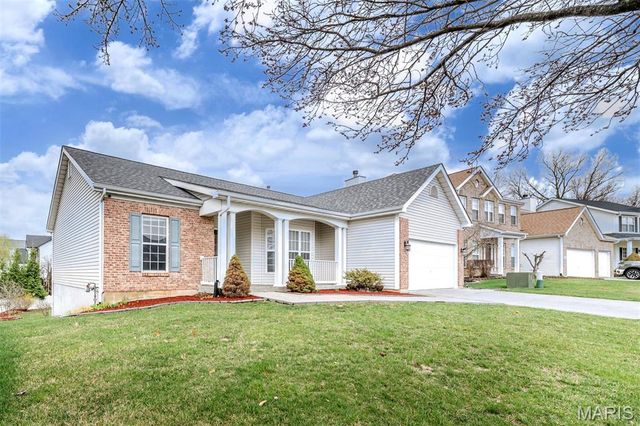 1218 Raintree Pass, O'fallon, MO 63366
