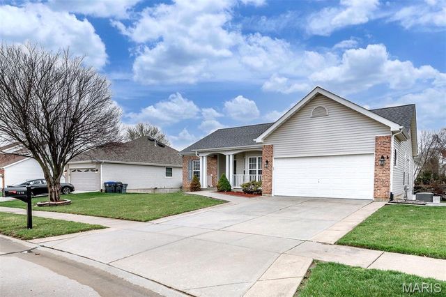 1218 Raintree Pass, O'fallon, MO 63366