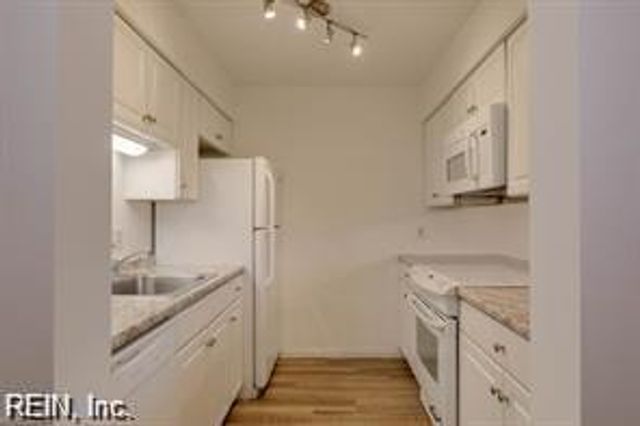 1166 Indian RD, Virginia Beach, VA 23451