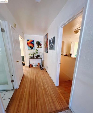 8415 Aster Ave., Oakland, CA 94605