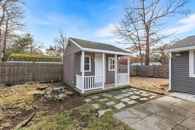 229 Sinclair Rd, Brockton, MA 02302