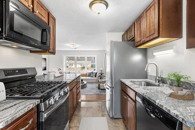 229 Sinclair Rd, Brockton, MA 02302