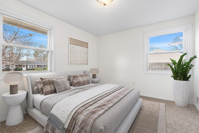 229 Sinclair Rd, Brockton, MA 02302