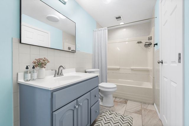 229 Sinclair Rd, Brockton, MA 02302