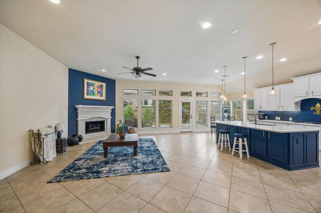 10223 Radcliff Lake Drive, Katy, TX 77494