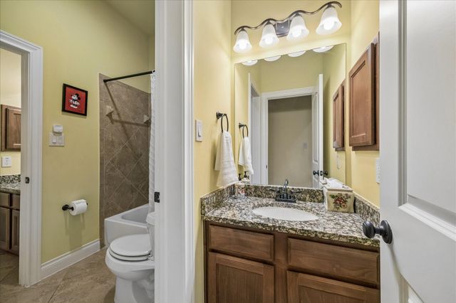 10223 Radcliff Lake Drive, Katy, TX 77494