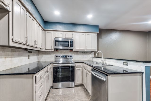 3021 Allister Street, Dallas, TX 75229