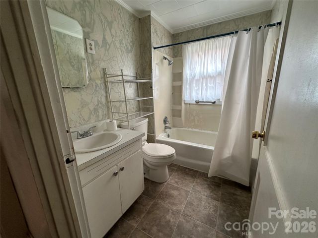 4954,4956 Crawley Dale Street, Morganton, NC 28655