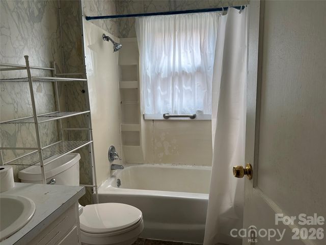 4954,4956 Crawley Dale Street, Morganton, NC 28655