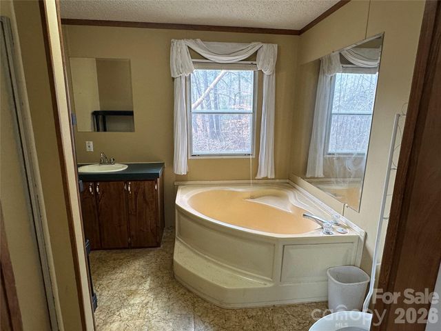 4954,4956 Crawley Dale Street, Morganton, NC 28655