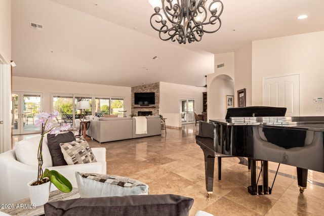 10290 E DESERT COVE Avenue, Scottsdale, AZ 85260