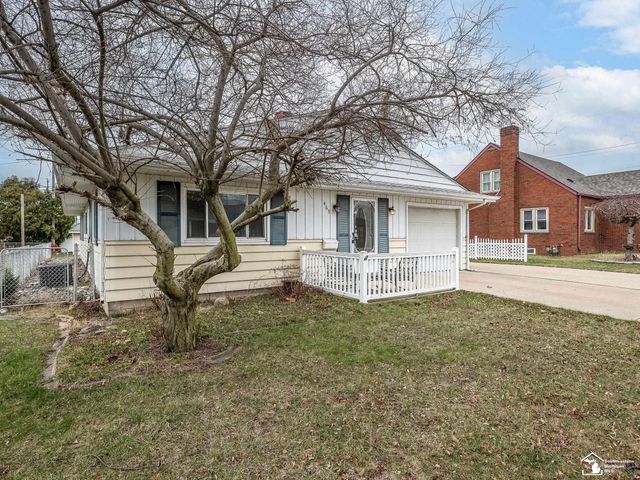 469 Bentley Drive, Monroe, MI 48162