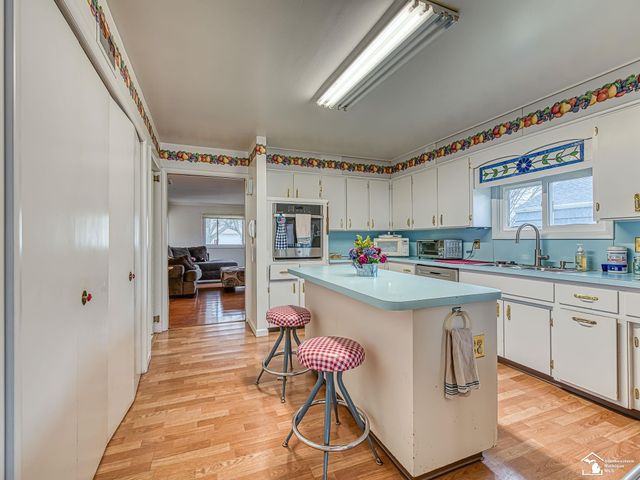 469 Bentley Drive, Monroe, MI 48162