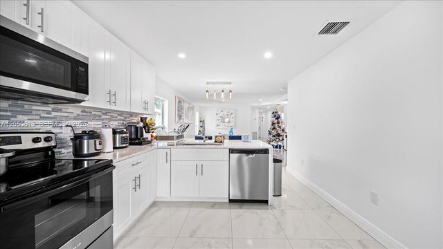 4317 Vicliff Rd, West Palm Beach, FL 33406